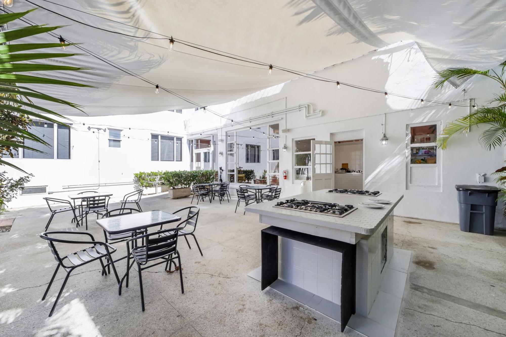 Tropics Hotel Miami Beach Bagian luar foto