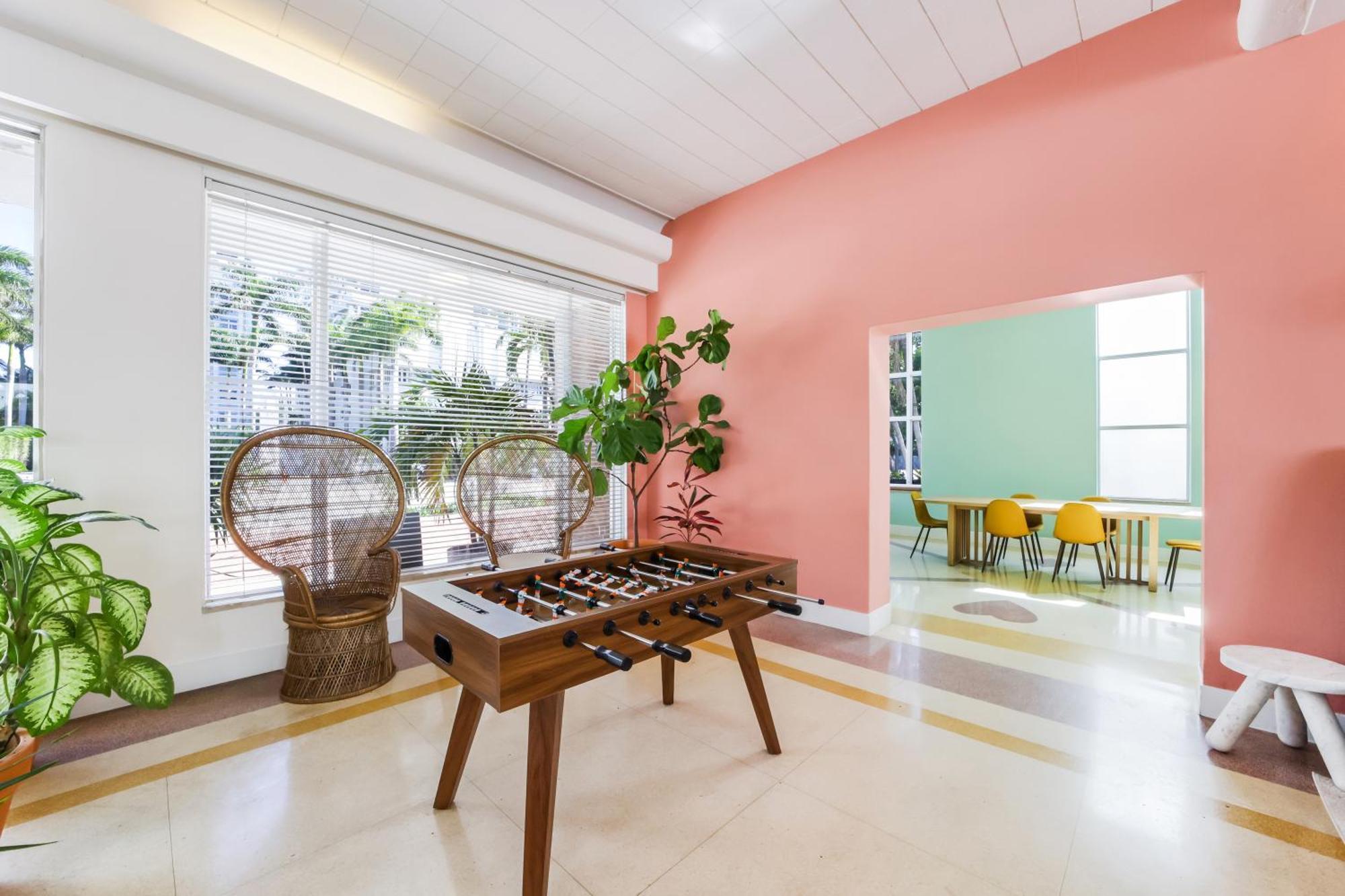 Tropics Hotel Miami Beach Bagian luar foto