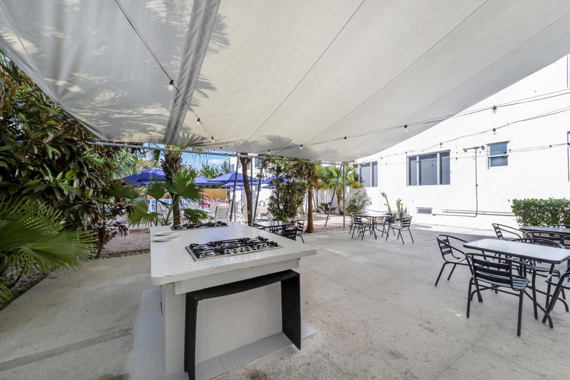 Tropics Hotel Miami Beach Bagian luar foto