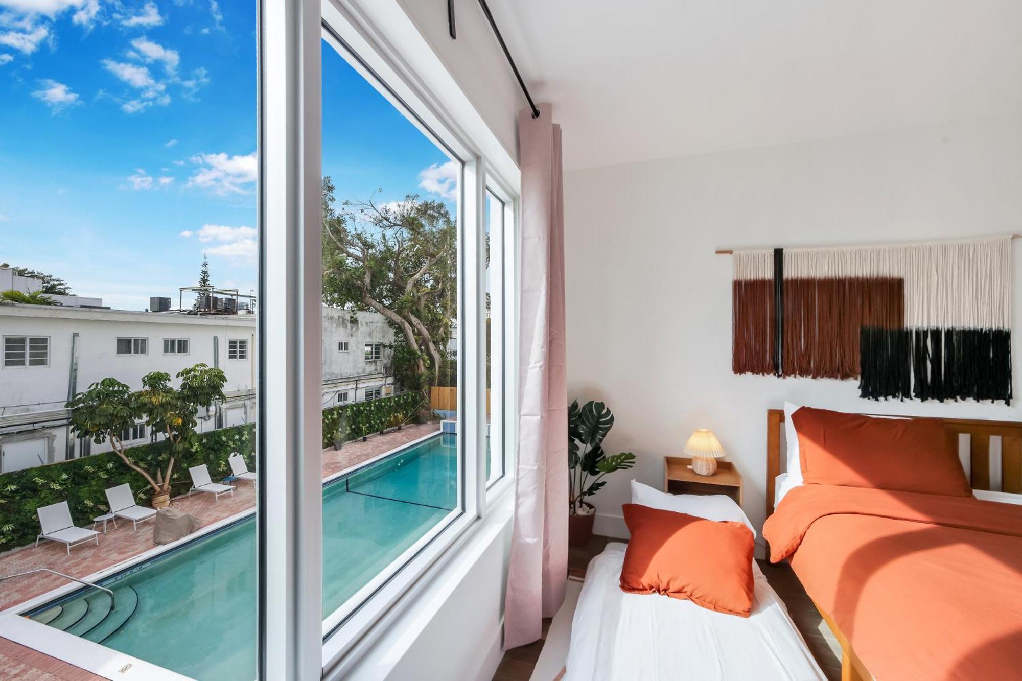 Tropics Hotel Miami Beach Bagian luar foto